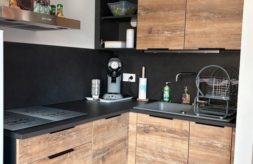 Nyons Cabaña | Cottage 'Appartement Cosy' with Private Terrace, Wi-Fi and Air Conditioning
