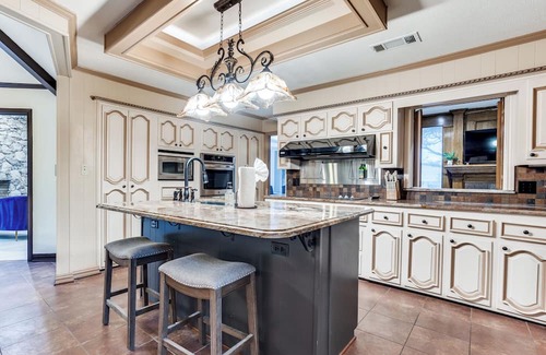 Garland Casa | 9 Bedroom Castle with a Pool and Billiards Room