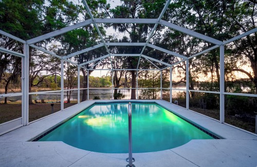 Dunnellon Casa | New!Oasis villa - lake View &pool near FL springs