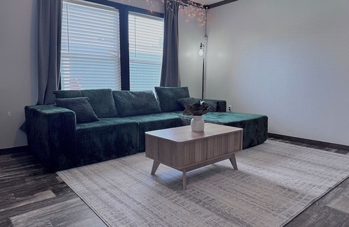 Sherman Casa | NEW Family/worker friendly, 500Mb, WD, Netflix, More photos coming soon!