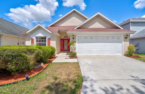 Bridgewater Crossing Casa | Relaxing Davenport Escape with Pool