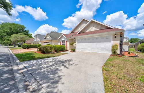 Bridgewater Crossing Casa | Relaxing Davenport Escape with Pool