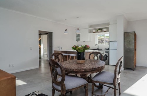 Buffalo Hills Game Reserve Cabaña | Viogneer Family Cottage