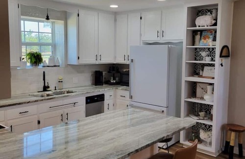 Rockdale Casa | Adjoining Suites|Country Deluxe Suite&Luxe Studio