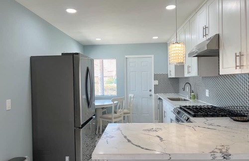 Duarte Casa | Central Mountain View Home near City of Hope & All