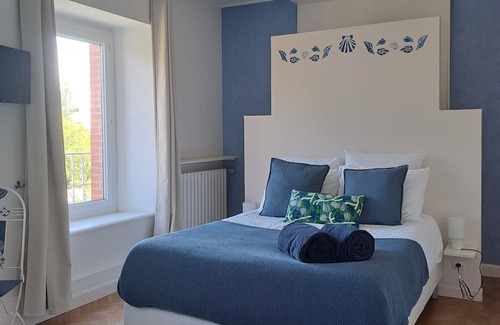 Cherrueix Cama Y Desayuno | Chambre marine-Habitacion Doble-Clásico-Baño con bañera-Vista al Jardín