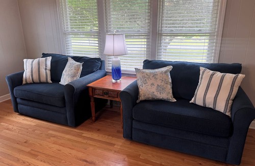 Leesville Otro | Farmhouse Escape in Batesburg-Leesville! Lake Murray, SC!
