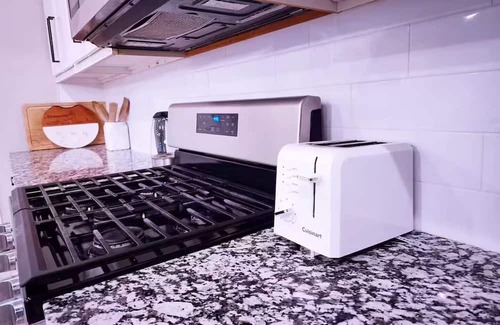 Oklahoma City Casa | 4-bedroom house in fantastic Oklahoma City with AC, fitness room, WiFi