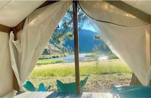 Shoup Apartamento | Safari Tent on the Salmon River - Double Bed