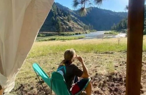Shoup Apartamento | Charming Glamping Tent by the Scenic Salmon River!