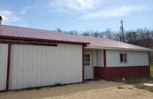 Arena Casa | Sugarland Suite - Cozy 1 BR on 10 acres on class 2 trout stream in Arena + WiFi