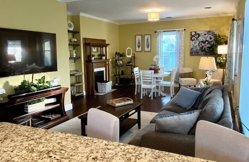 Kingsport Casa | Skyview on Skyland Drive - 2-bedroom house with WiFi, AC in pleasant Kingsport