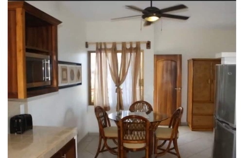 La Peñita de Jaltemba Apartamento | Ocean Front 1 King Bedroom. Swimming pool, Easy 5 minute beach walk to Shopping