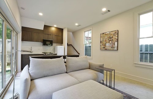 Reynoldstown Cabaña | Tiny Home by the Beltline and The Eastern. Great, walkable location