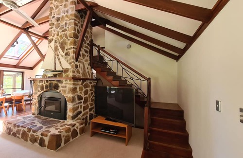 Yallingup Siding Casa | Tranquil family getaway, surrounded by amazing bushland and wildlife.