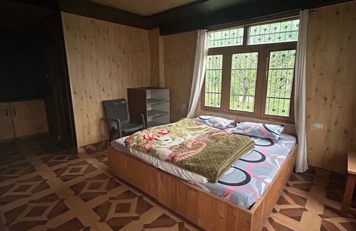 Vashist Cama Y Desayuno | Bodh Niwas -A Unit of The Nest Community