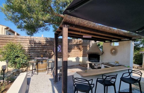 La Fare-les-Oliviers Casa | Villa provençale 10 people - Swimming pool 15mn from Aix