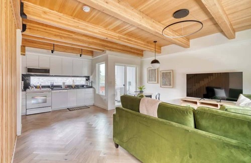 Alberta Arts District Casa | AlbertaArts Happy Place Townhome