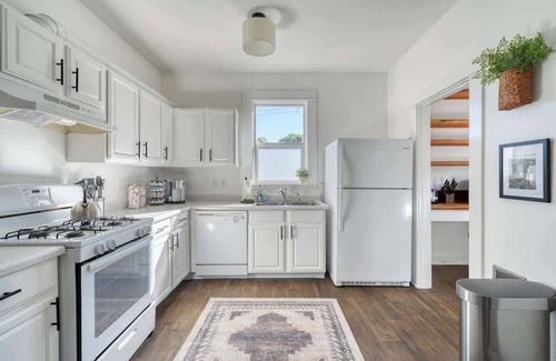 Corbett - Terwilliger - Lair Hill Casa | Cozy Haven by the Hill - Downtown & OHSU!