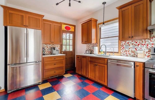 Goose Hollow Casa | Preserved 1907 Classic 2BR - 92 WalkScore