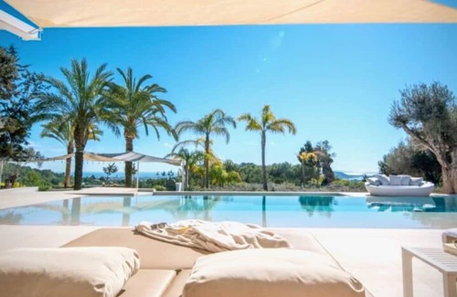Sant Josep de sa Talaia Villa | Villa en San Jose De La Atalaya con 5 habitaciones, capacidad 10