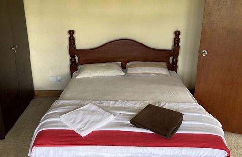 Nuwara Eliya Cama Y Desayuno | Charming 4-bedroom bed & breakfast with AC, WiFi in brilliant Nuwara Eliya