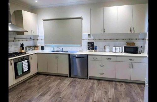 Reservoir Casa | Private Room in Fawkner House - 12 mins Airport