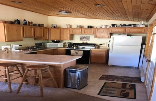 Lead Chalet De Esquí | {Aspen Chalet} Hot Tub, Tesla Charger, Near Deadwood!