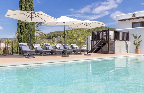 Santa Eulalia del Río Villa | Villa en Santa Eulalia Del Río con 9 habitaciones, capacidad 18