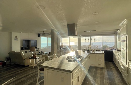 Playas de Tijuana Casa | Beautiful 4 story beach house with amazing rooftop located in Tijuana-Rosarito.