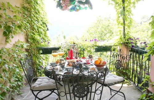 Bargagli Casa | Charming country house with WiFi, heated pool, artwork, barbecue in the garden.