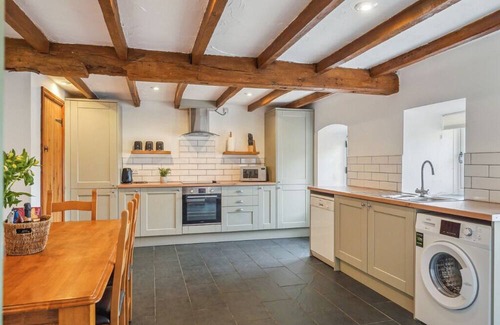 Margam Casa | The Old Cow Shed