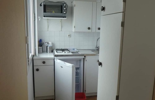 Luc-sur-Mer Apartamento | 2 minutes walk from the beach, F2 in mezannine