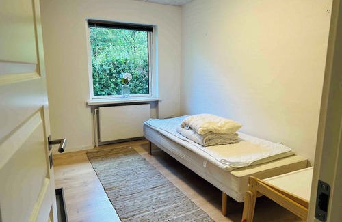 Herning Villa | Spacious house with garden and parking near Boxen