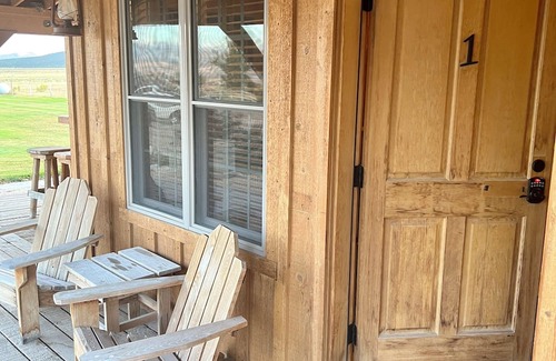 Almo Cabina | Cozy cabin #1 & AC, WiFi in Almo ID by City of Rocks National Park