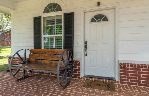 Gilmer Casa | 700+ acre farm with ponds and a pool located in Gilmer, Texas!