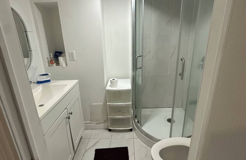 Durham Region Cama Y Desayuno | Private Room Near Ontario Tech