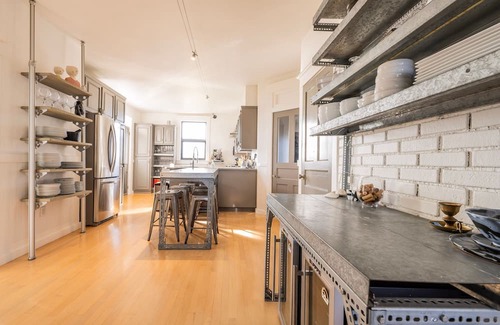 Havre-Aubert Chalet De Esquí | Private 6-Bedroom Hotel in Les Îles-de-la-Madeleine with Full Amenities & Views