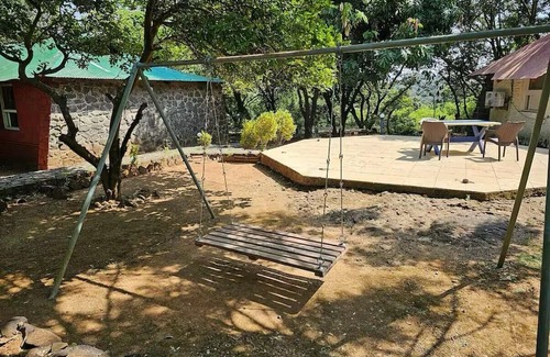 Lonavala Cabaña | Aqua Cabin Pool-Fast Wifi-Nature Retreat