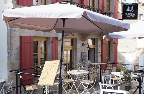 Flavigny-sur-Ozerain Apartamento | La Maison George - Logis Colette