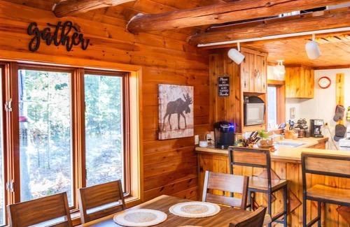 Ely Cabina | Amazing Ely Cabin & Gorgeous Secluded Property