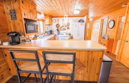 Ely Cabina | Amazing Ely Cabin & Gorgeous Secluded Property