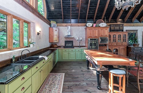 Houston Casa | Mountain Retreat on Smith Lake