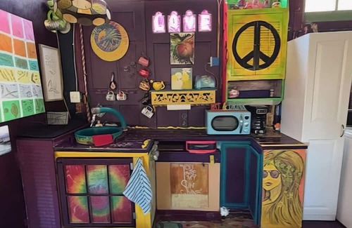 Bristol Casa | Cozy Hippie Hideaway in the Heart of Bristol