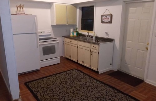 Lake Wales Otro | Farmhouse unit in amazing Lake Wales with WiFi, AC