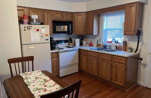 Paw Paw Condominio | Cozy 2-bedroom condo in Avalon Resort located in Paw Paw West Virginia