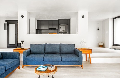 Savegre Villa | Superhost 2-bedroom villa surrounded by jungle reserve in Savegre with WiFi, AC