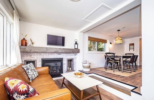 Huntsville Casa | Summer Escape, Kayaks, BBQ, Close to Arrowhead