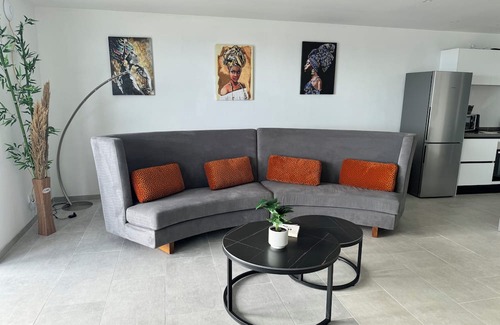 St. Marie Apartamento | New apartment for rent in top location of Coral Estate with magnificent sea views.