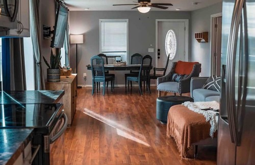 Vickery Casa | Reconnect in a Cozy Retreat